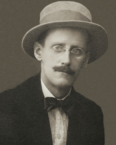 most descriptive authors
